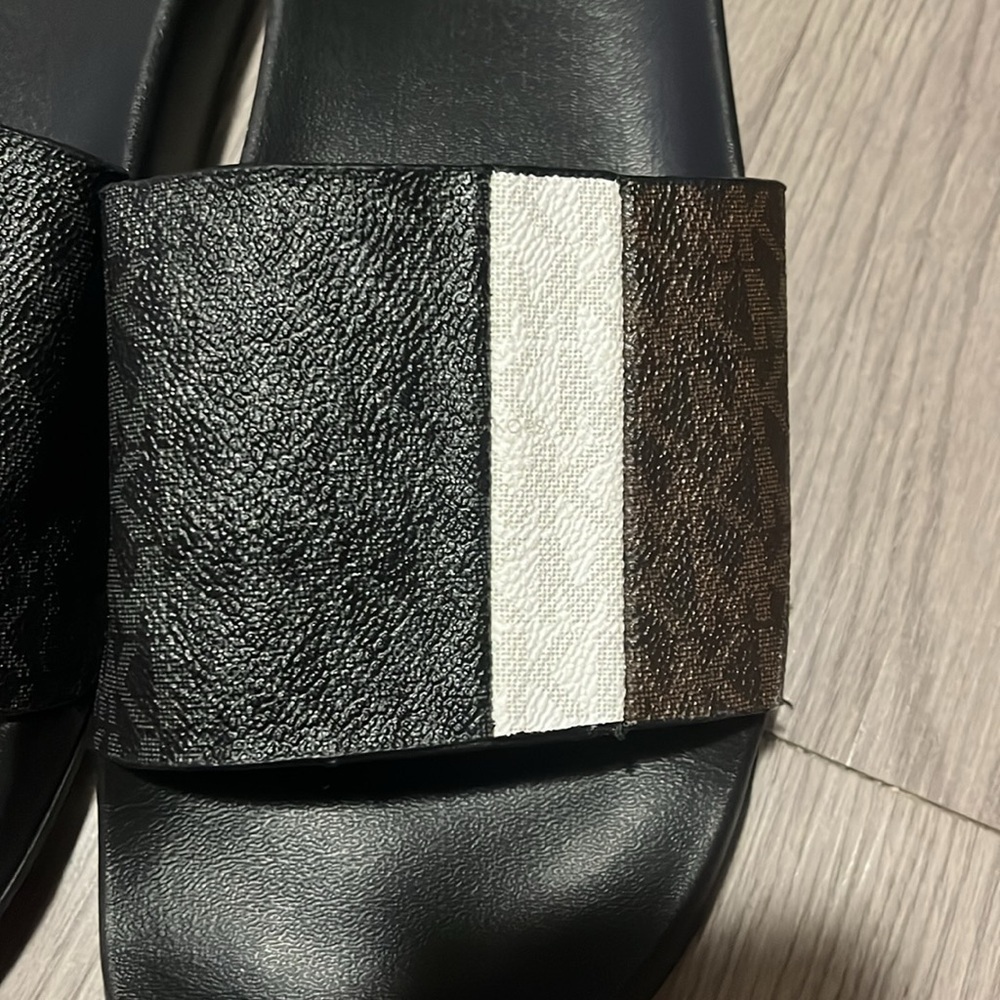 Michael Kors Men's Black and Brown Slide Sandals - Picture 5 of 8